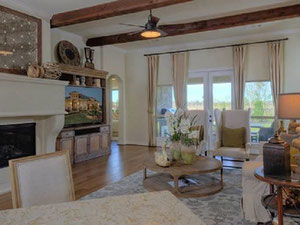 房地产在 Mar Bella 60s Chateau Series — look at the real estate search engine GEOLN.COM. 照片 3