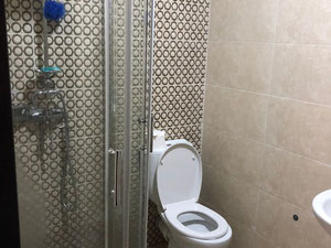 出售二楼 - 3 个功能办公室和 1 套公寓 — 来自开发商和业主的房地产搜索引擎 GEOLN.COM. 照片 43