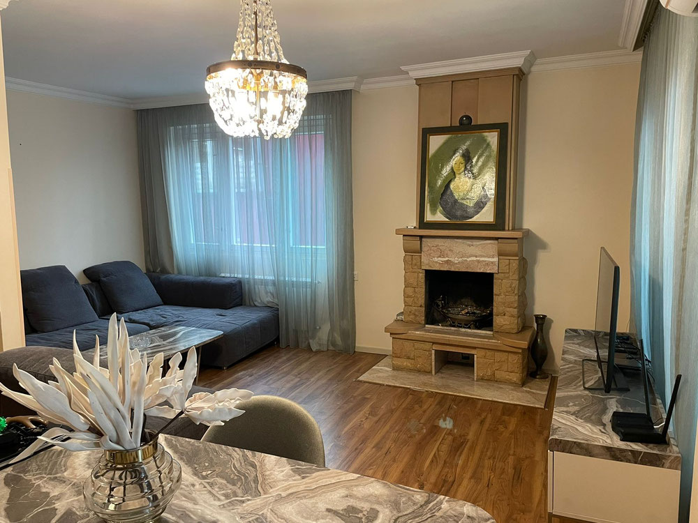 5房公寓出售 — 来自开发商和业主的房地产搜索引擎 GEOLN.COM. 照片 1