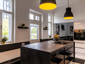 Hungary. Budapest. Villa with a large plot and swimming pool. — Find off-plan property or real estate resale directly from developers and owners GEOLN.COM. Photo 14