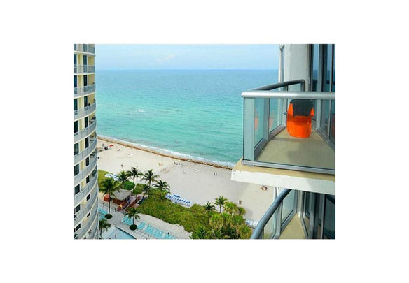 Apartment by the sea in the USA, Florida, Sunny Isles Beach
