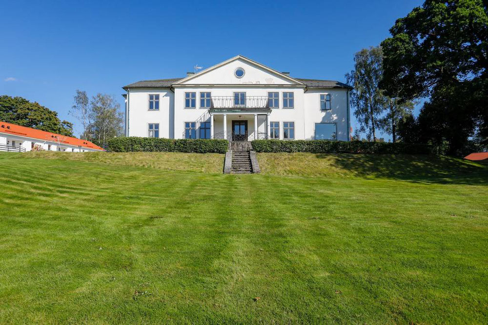 Недвижимость в Halleforsvagen 12A — смотрите на поисковике недвижимости GEOLN.COM. Фото 1