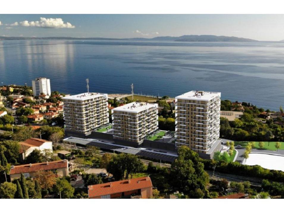Real estate in Residential Building in Rijeka — look at the real estate search engine GEOLN.COM. Photo 1