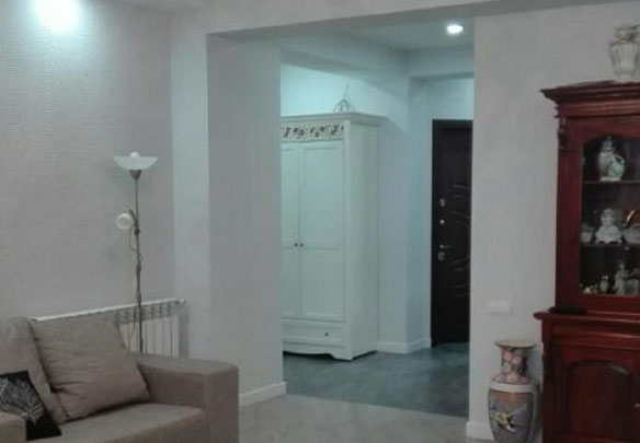 4 кімнатна квартира на Віра. Квартира без посередника в Тбілісі