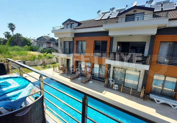 Apartamentos en complejo con piscina