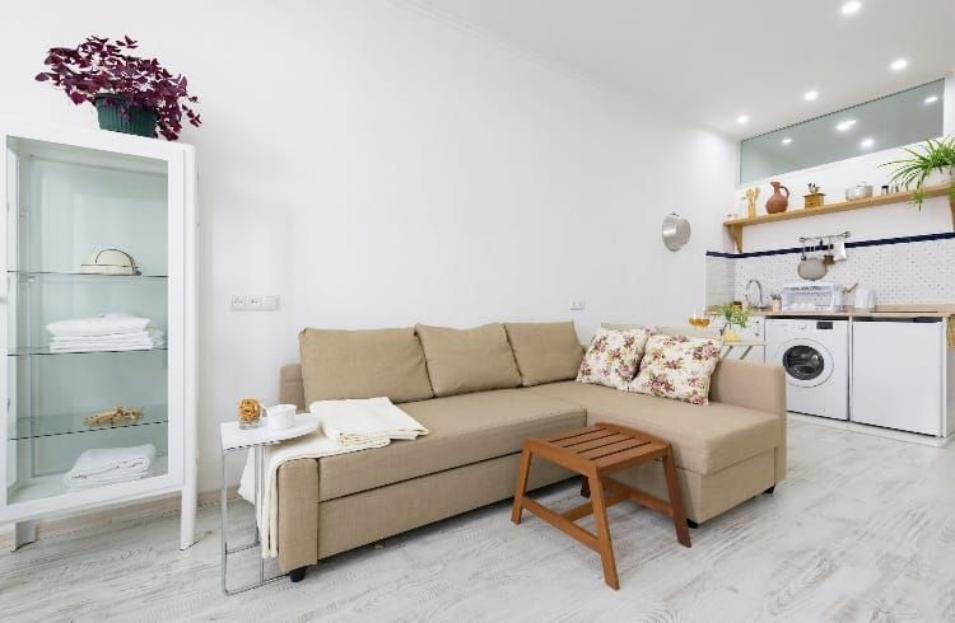 Продається 1-кімнатна квартира. — Пошуковик нерухомості від забудовників і власників GEOLN.COM. Фото 1