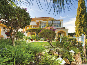 Villa 5 bedrooms 466 m² in Nueva Andalucia, Spain — Find off-plan property or real estate resale directly from developers and owners GEOLN.COM. Photo 17