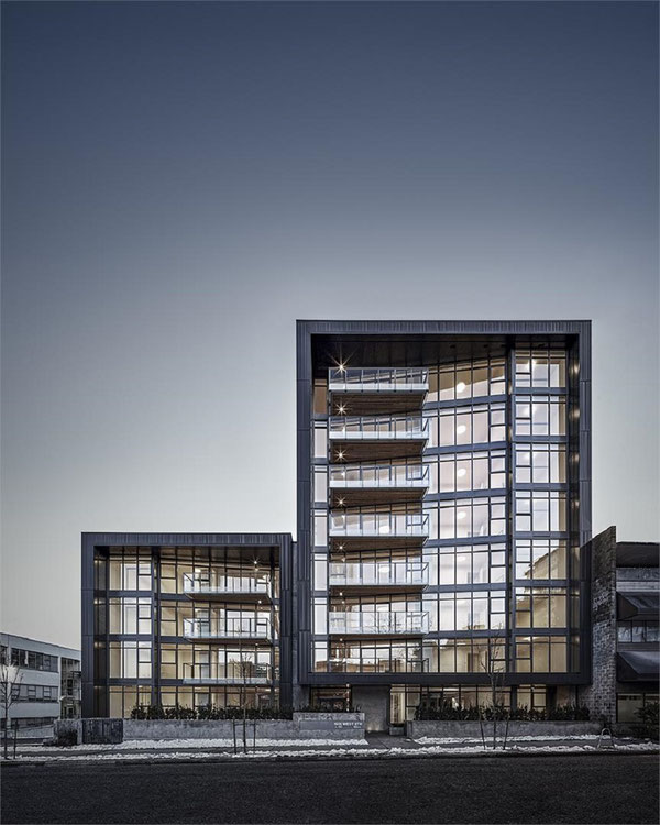 Real estate in 1555 West Eighth — look at the real estate search engine GEOLN.COM. Photo 1