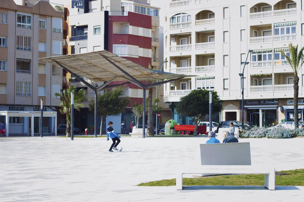 Apartamentos junto al mar en España, Valencia, La Mata — Encuentre propiedades fuera del plan o reventa de bienes inmuebles directamente de desarrolladores y propietarios GEOLN.COM. Foto 1