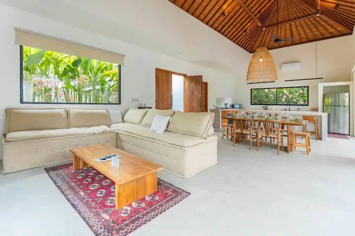 Трехкомнатная вилла на продажу — Поисковик недвижимости от застройщиков и собственников GEOLN.COM. Фото 1