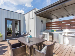 Real estate in Views at O4W — look at the real estate search engine GEOLN.COM. Photo 6