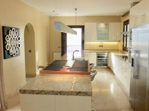 Villa 6 bedrooms 950 m² in Montemayor, Spain — Find off-plan property or real estate resale directly from developers and owners GEOLN.COM. Photo 17