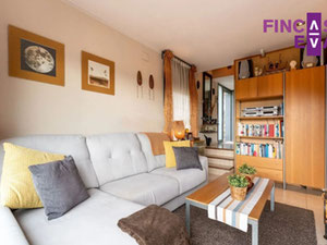 بيع منزل في برشلونة — ابحث عن عقار قيد الإنشاء أو عقار معاد بيعه مباشرة من المطورين والملاك GEOLN.COM. صورة فوتوغرافية 4