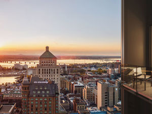 Real estate in Humaniti Penthouse Collection — look at the real estate search engine GEOLN.COM. Photo 7