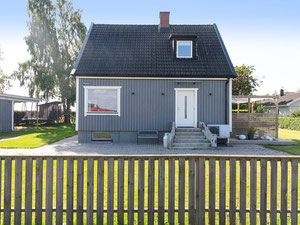 Real estate in Fleningevagen 310 — look at the real estate search engine GEOLN.COM. Photo 2