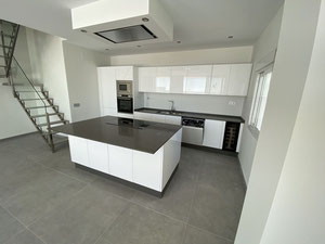 顶层公寓 3 卧室 139 平方米，位于西班牙埃斯特波纳 — 来自开发商和业主的房地产搜索引擎 GEOLN.COM. 照片 8