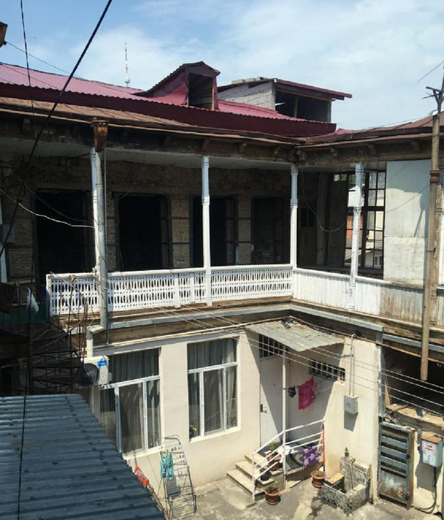 6 кімнатна квартира в Сололакі. Купити квартиру в Тбілісі, Сололакі — Пошуковик нерухомості від забудовників і власників GEOLN.COM. Фото 1