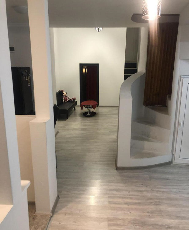 5 кімнатна квартира на Віра. Купити квартиру в Тбілісі, Віра — Пошуковик нерухомості від забудовників і власників GEOLN.COM. Фото 1