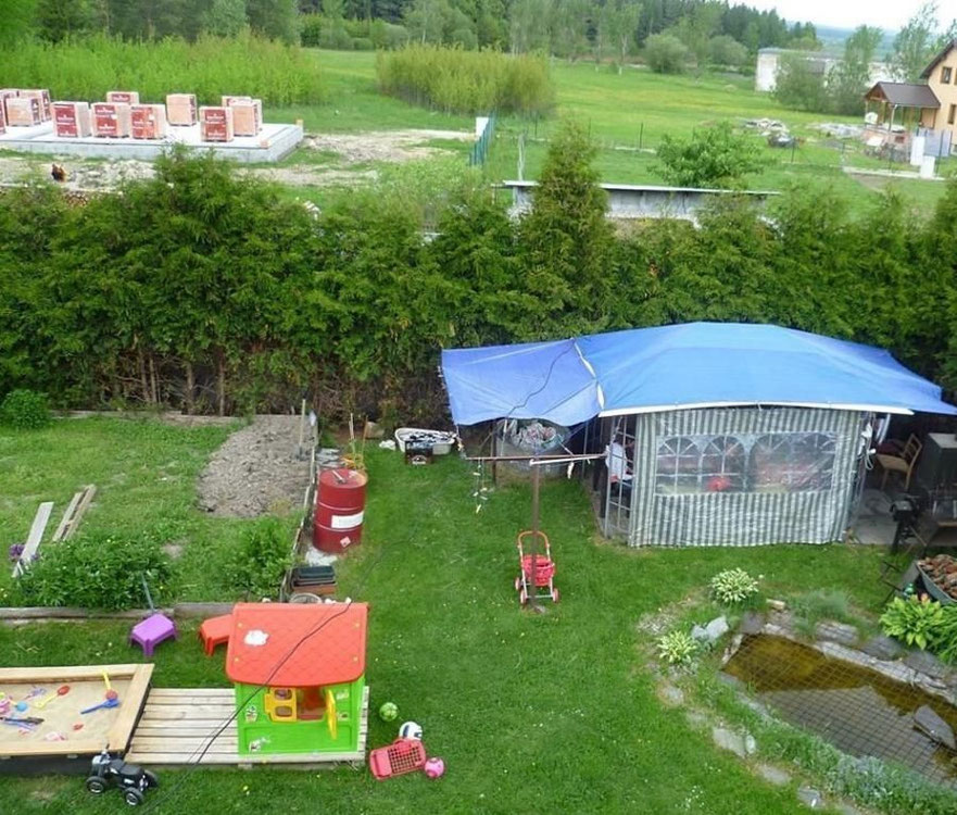 בית בצ'כיה, אזור הבוהמה המרכזי, Bezdekov pod Tremshin מכירה — חיפוש נדל"ן מפרטי ומקבלן GEOLN.COM. תמונה 1