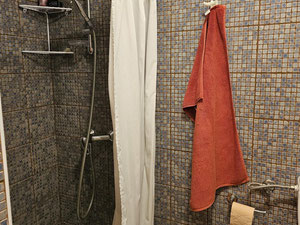 შესანიშნავი სახლი ზღვის პირველ ხაზში — უძრავი ქონების ყიდვა და მფლო ბელებისგან GEOLN.COM. ფოტო 18