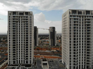 房地产在 Dunitz in the Gardens of Hope - through the valley — look at the real estate search engine GEOLN.COM. 照片 6