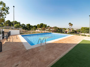 房地产在 Los Alamos de Molina — look at the real estate search engine GEOLN.COM. 照片 3