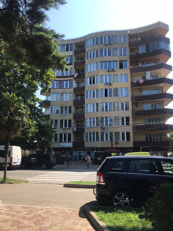 公寓出售 — 来自开发商和业主的房地产搜索引擎 GEOLN.COM. 照片 1