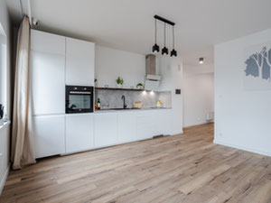 ახალი გარემონტებული ბინა ტბასთან სმარტ სახლში — უძრავი ქონების ყიდვა და მფლო ბელებისგან GEOLN.COM. ფოტო 5