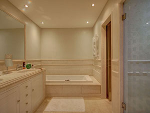 פנטהאוז 4 חדרי שינה 426 מ"ר ב-New Golden Mile, ספרד — חיפוש נדל"ן מפרטי ומקבלן GEOLN.COM. תמונה 17