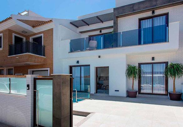 Townhouse 3 საძინებელი 108 m² სან პედრო დელ პინატარში, ესპანეთი