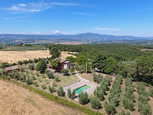 ძვირადღირებული უძრავი ქონება მთაში, გარეუბნებში, ტყეში იტალიაში, ტერნი — უძრავი ქონების ყიდვა და მფლო ბელებისგან GEOLN.COM. ფოტო 2