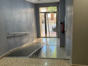 ბინა ტორევიეხაში, პლაია დელ კურას მახლობლად — უძრავი ქონების ყიდვა და მფლო ბელებისგან GEOLN.COM. ფოტო 11