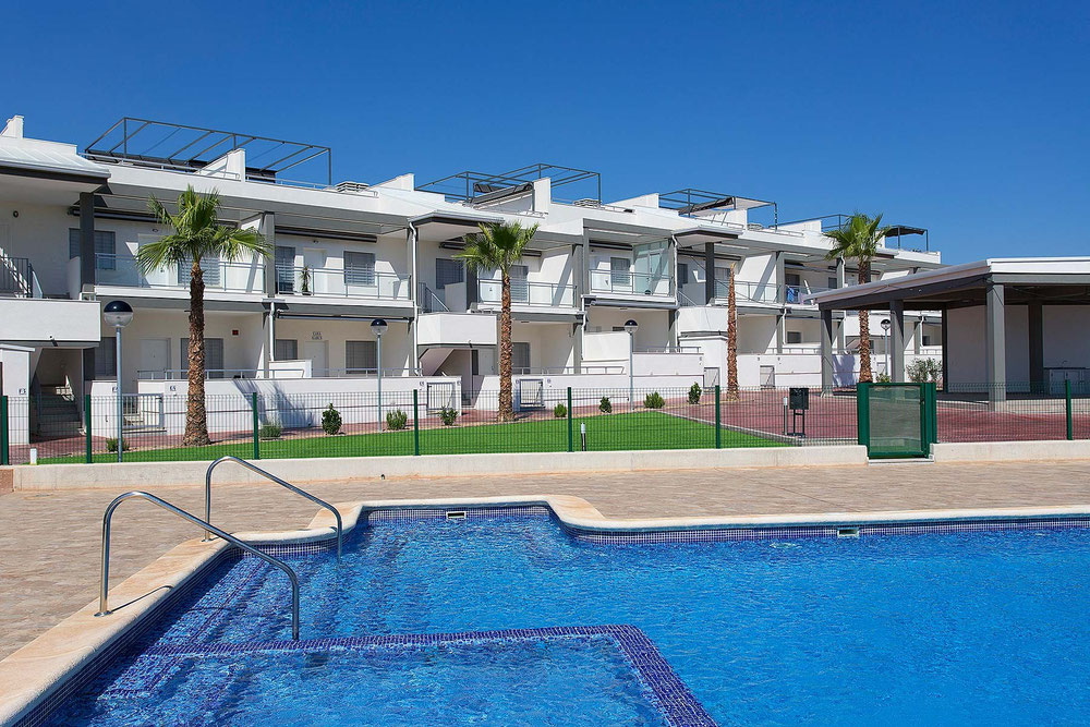 בונגלו 2 חדרי שינה 63 מ"ר בלה פלורידה, ספרד — חיפוש נדל"ן מפרטי ומקבלן GEOLN.COM. תמונה 1