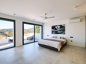 Villa 4 bedrooms 230 m² in Nueva Andalucia, Spain — Find off-plan property or real estate resale directly from developers and owners GEOLN.COM. Photo 49