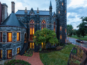 Real estate in The Bell Tower at Stanton Park — look at the real estate search engine GEOLN.COM. Photo 2