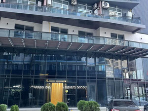 巴统黑框 — 来自开发商和业主的房地产搜索引擎 GEOLN.COM. 照片 23