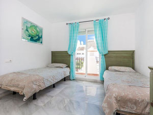 联排别墅 5 卧室 180 平方米，位于西班牙新安达卢西亚 — 来自开发商和业主的房地产搜索引擎 GEOLN.COM. 照片 5