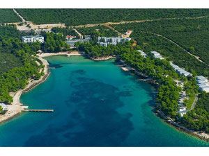 Нерухомість в CRVENA LUKA RESORT — дивіться на пошуковику нерухомості GEOLN.COM. Фото 2