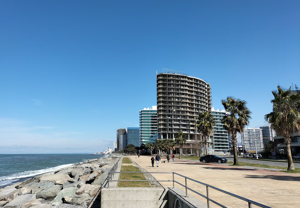 ვყიდი ბინას ბათუმში