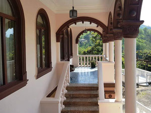 别墅在 Mtirala 国家公园 — 来自开发商和业主的房地产搜索引擎 GEOLN.COM. 照片 3