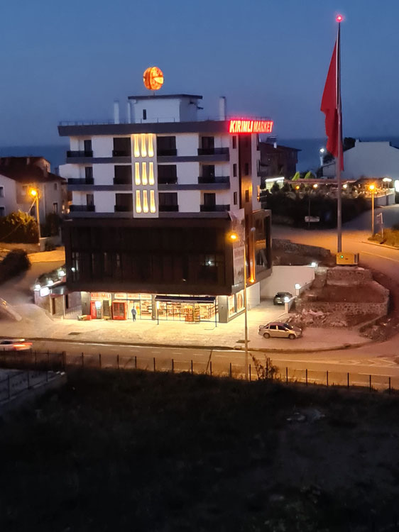 ნაგებობა ზღვასთან ორდუსთან ახლოს — უძრავი ქონების ყიდვა და მფლო ბელებისგან GEOLN.COM. ფოტო 1