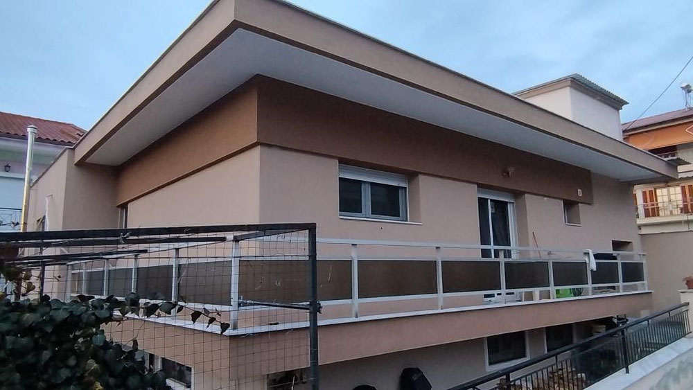 Zweistöckiges Haus in der malerischen Stadt Kavala — Immobilien-Suchservice von Bauträgern und Eigentümern GEOLN.COM. Foto 1