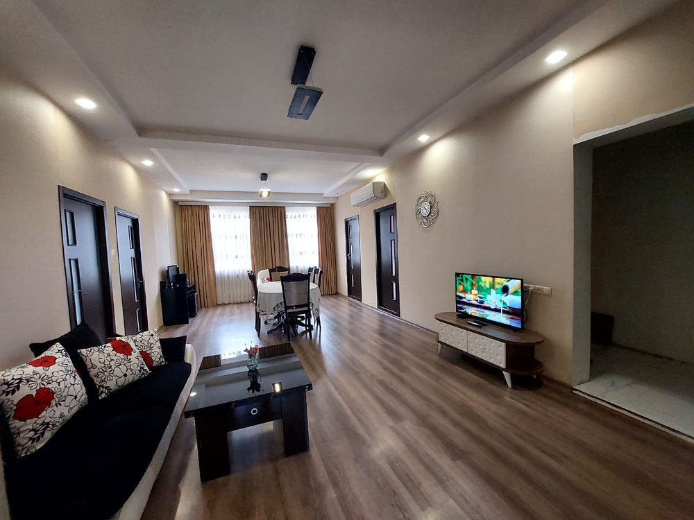 出售带土地的私人住宅 — 来自开发商和业主的房地产搜索引擎 GEOLN.COM. 照片 1