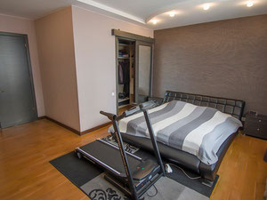 ¡Apartamento de 4 habitaciones en venta en el distrito de Vake, Bagebi! — Encuentre propiedades fuera del plan o reventa de bienes inmuebles directamente de desarrolladores y propietarios GEOLN.COM. Foto 4