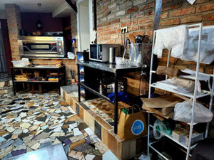 Negocio activo en el corazón de Tbilisi: casa de huéspedes y restaurante — Encuentre propiedades fuera del plan o reventa de bienes inmuebles directamente de desarrolladores y propietarios GEOLN.COM. Foto 17