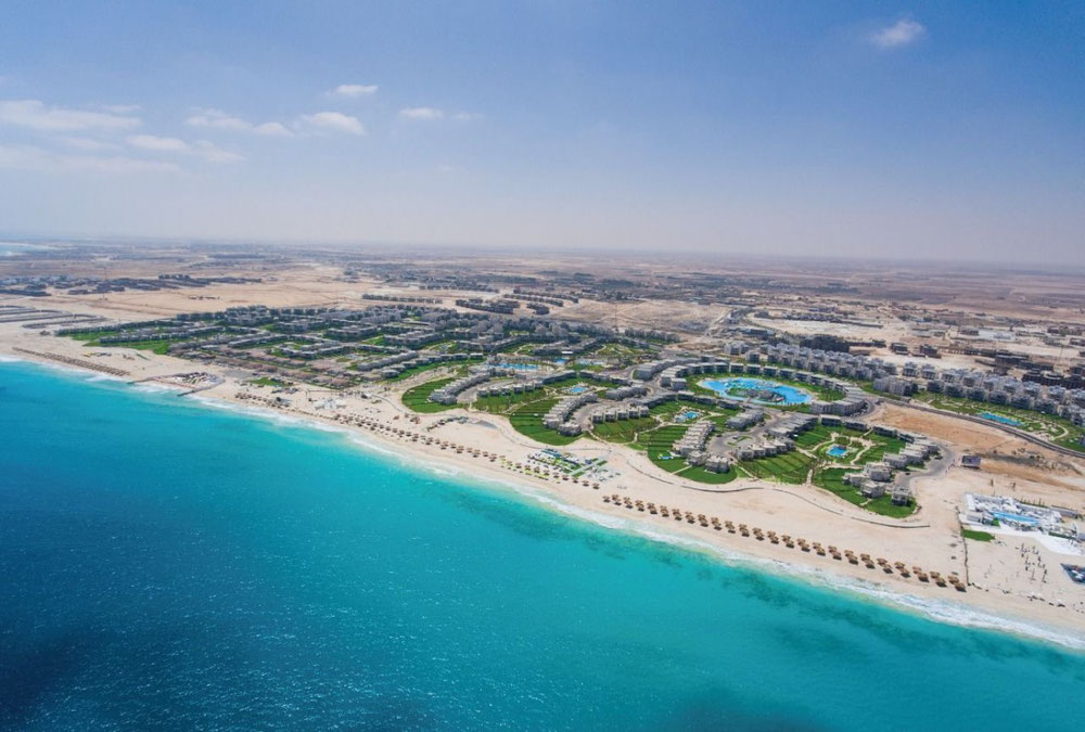 Nieruchomości w Almaza Bay North Coast — spójrz na wyszukiwarkę nieruchomości GEOLN.COM. Zdjęcie 1