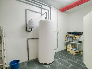 ვილა 4 საძინებელი 591 მ² მონტემაიორში, ესპანეთი — უძრავი ქონების ყიდვა და მფლო ბელებისგან GEOLN.COM. ფოტო 28