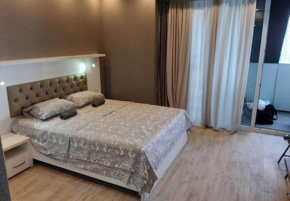 იყიდება 1 ოთახიანი ბინა კორტი იარდ მარიოტ ბათუმში