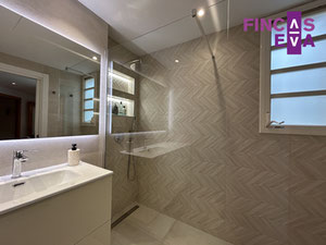 Venta de apartamento en Barcelona — Encuentre propiedades fuera del plan o reventa de bienes inmuebles directamente de desarrolladores y propietarios GEOLN.COM. Foto 2