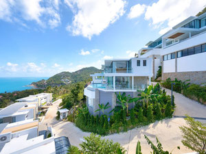 Велика 5-кімнатна вілла з басейном та видом на море в житловому комплексі на схилі — Пошуковик нерухомості від забудовників і власників GEOLN.COM. Фото 49